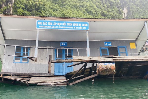 Khu Bảo tồn lớp học làng chài trên Vịnh Hạ Long bị chìm do xuống cấp ​