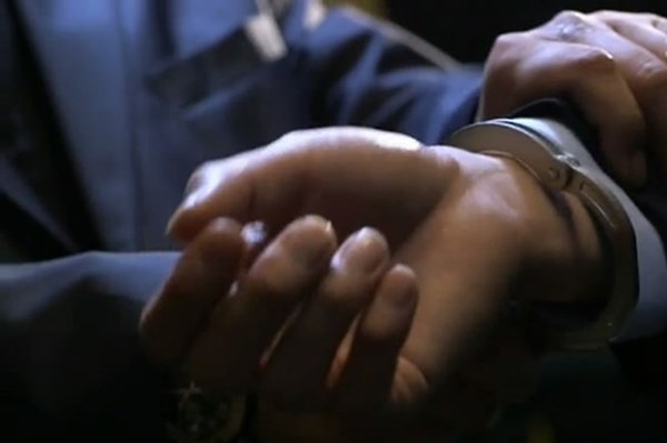 Tạm giữ hình sự đối tượng vi phạm nồng độ cồn, sử dụng thẻ nhà báo giả