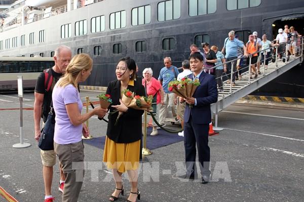 Khu vực dịch vụ chiếm tỷ trọng gần 70% quy mô nền kinh tế Đà Nẵng