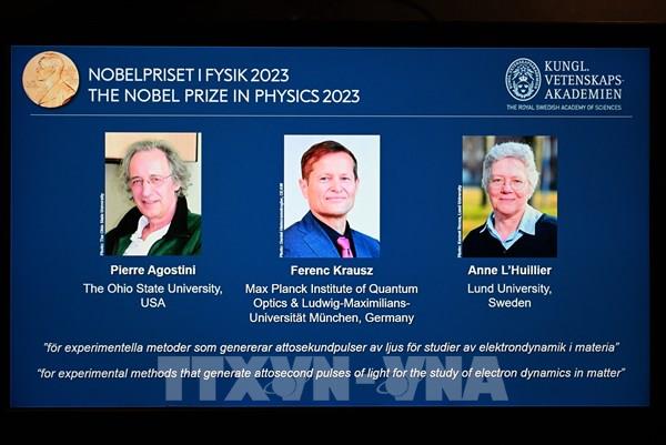 Giải Nobel Vật lý 2023 tôn vinh 3 nhà khoa học Pierre Agostini, Ferenc Krausz và Anne L’ Huillier