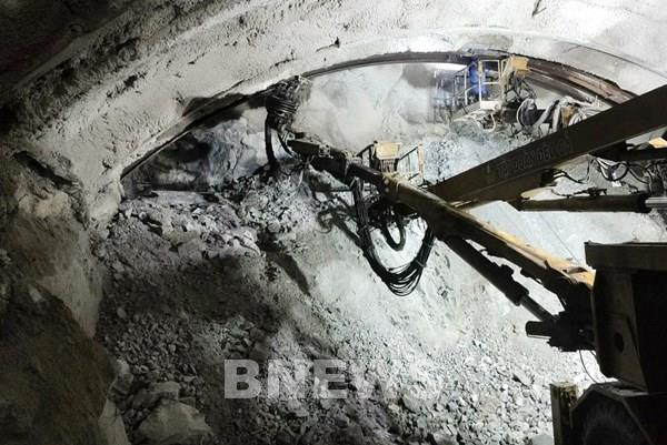 Chiến dịch ’100 ngày’ thông hầm số 2 tại cao tốc Quảng Ngãi-Hoài Nhơn