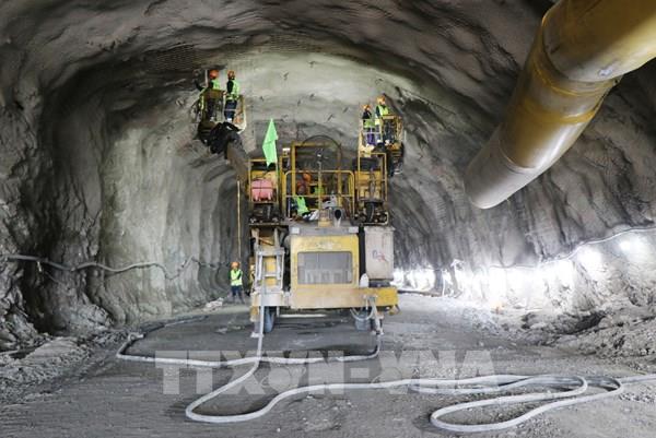 Rút ngắn thời gian thi công hầm 2 dự án cao tốc Quảng Ngãi – Hoài Nhơn