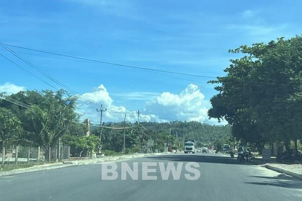 Làm rõ trách nhiệm để xảy ra việc thảm bê tông nhựa khi trời mưa