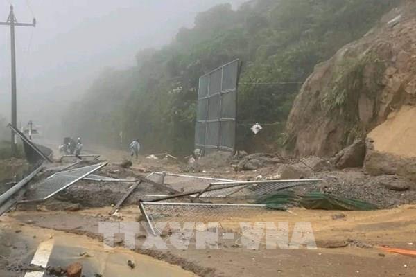 Phương tiện đã lưu thông bình thường qua đèo Hải Vân