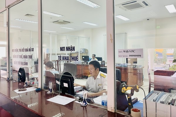 Số thu ngân sách của ngành thuế bằng 96,7% so với cùng kỳ