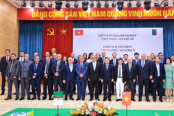 Nhiều chính sách ưu đãi thúc đẩy doanh nghiệp Việt Nam – Algeria hợp tác