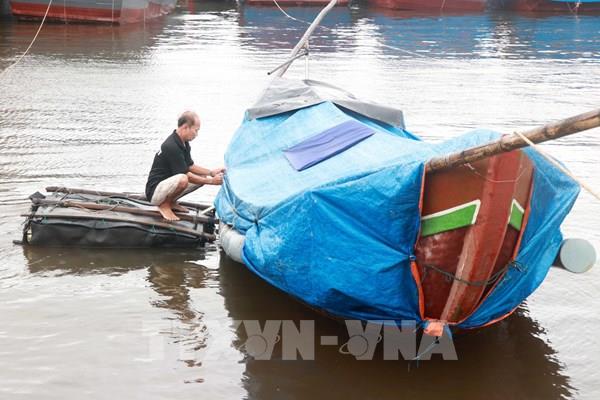 Bão số 5 cách đất liền khu vực Quảng Trị đến Thừa Thiên - Huế khoảng 200km