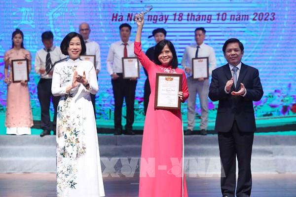 TTXVN giành 3 giải tại Cuộc thi chính luận về bảo vệ nền tảng tư tưởng của Đảng năm 2023