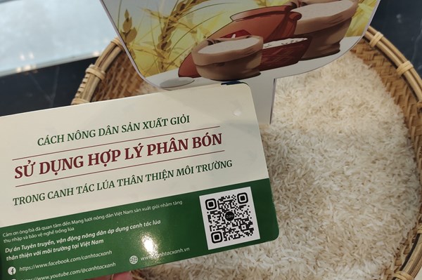 Tuyên truyền, vận động nông dân áp dụng canh tác lúa thân thiện với môi trường
