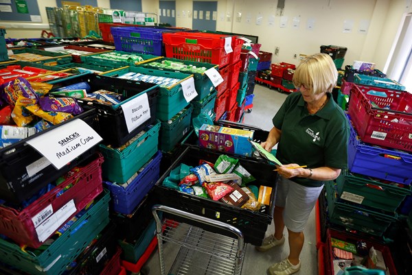 Các ngân hàng thực phẩm ở Anh chuẩn bị cho mùa Đông tồi tệ nhất