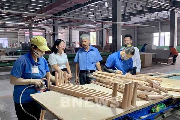 Agribank tích cực triển khai các giải pháp hỗ trợ người dân, doanh nghiệp