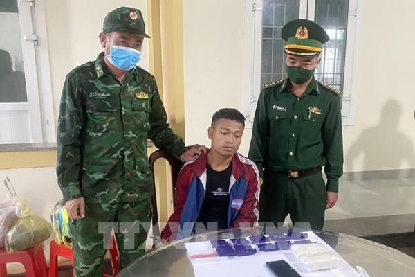 Quảng Trị triệt phá vụ vận chuyển 18.000 viên ma túy tổng hợp