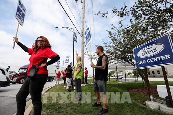 UAW đã đạt được thỏa thuận lịch sử với Ford