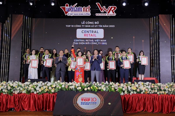 Central Retail - quán quân Top 10 Công ty uy tín ngành Bán lẻ năm 2023