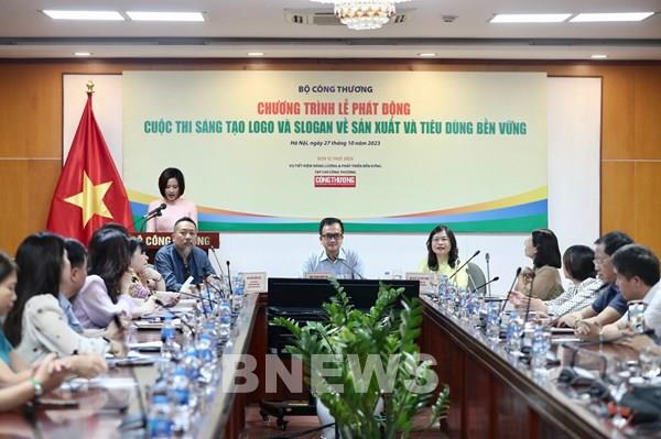 Nâng nhận thức về sản xuất và tiêu dùng bền vững