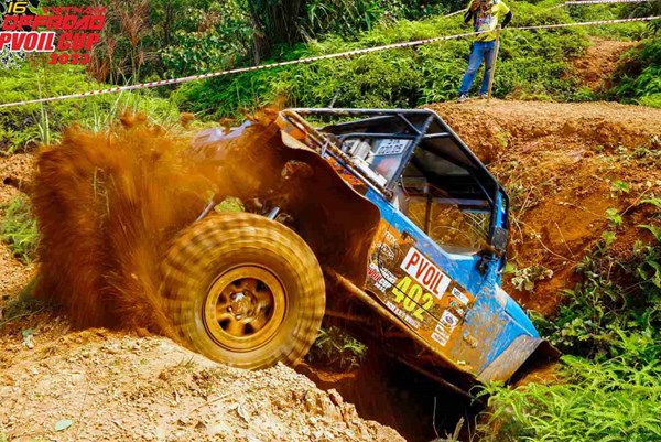 Giải Đua xe Ô tô Địa hình Việt Nam PVOIL Cup 2023 chính thức khởi tranh