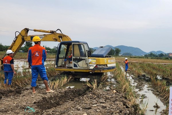 Gấp rút thi công Đường dây 500 kV "cứu" điện cho miền Bắc