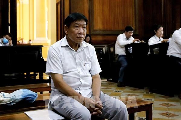 Xét xử cựu Giám đốc Sở Khoa học và Công nghệ Tp Hồ Chí Minh và thuộc cấp