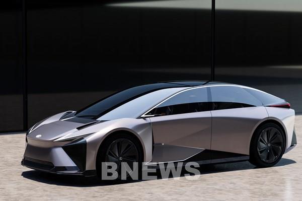 Lexus giới thiệu 2 mẫu xe ý tưởng thuần điện thế hệ mới tại Japan Mobility Show