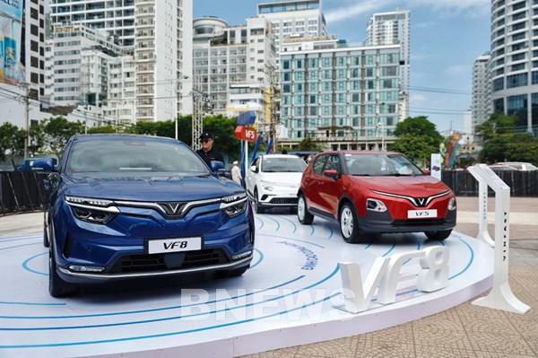 VinFast triệu hồi gần 2.100 xe điện các loại