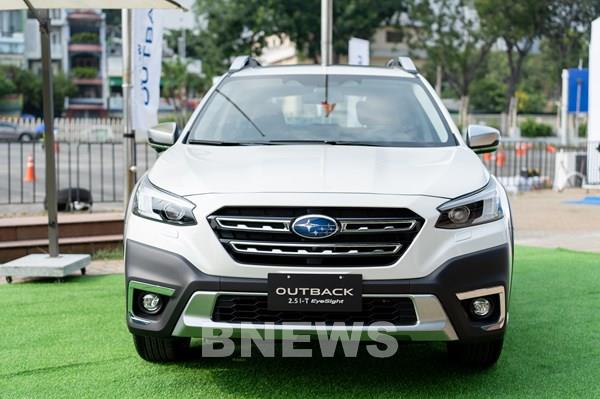 Subaru Outback đang được ưu đãi đến 440 triệu đồng