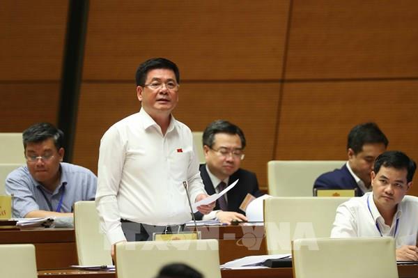 Bộ trưởng Bộ Công Thương trả lời chất vấn về phát triển điện mặt trời mái nhà