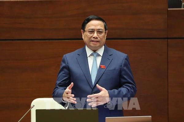 Thực hiện cải cách tiền lương cho cả khu vực trong và ngoài nhà nước