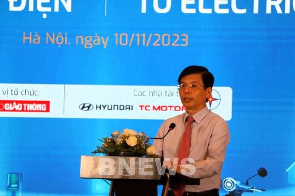 Phát triển phương tiện sử dụng điện hướng tới chuyển đổi năng lượng xanh