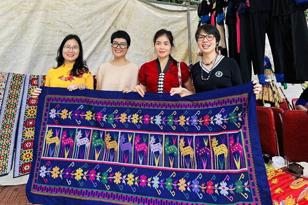 Nâng chất lượng du lịch cho vùng Kỳ Sơn – Nghệ An