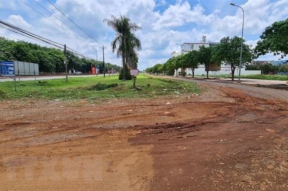 Cơ quan nào giải quyết miễn, giảm tiền sử dụng đất?