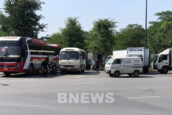 “Mạnh tay” xử lý vi phạm của xe chở khách: Bài 2 - Cần quy chế gắn trách nhiệm 