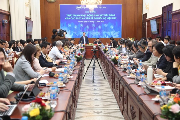 Khó thu hồi nợ ảnh hưởng đến phát triển tín dụng tiêu dùng