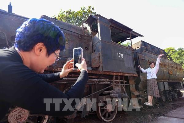 Đặc sắc không gian nghệ thuật tại Nhà máy xe lửa Gia Lâm