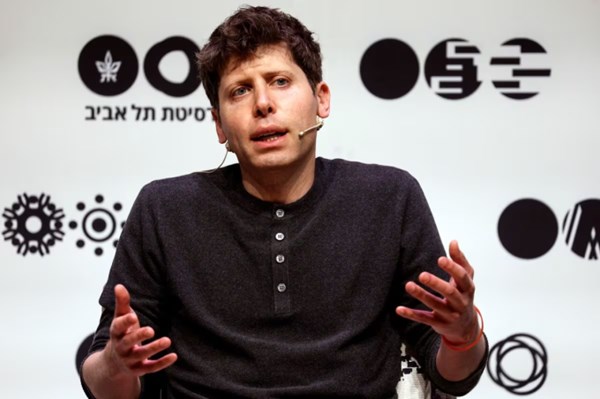 Microsoft và Thrive Capital tìm cách đưa Sam Altman trở lại vị trí CEO của OpenAI