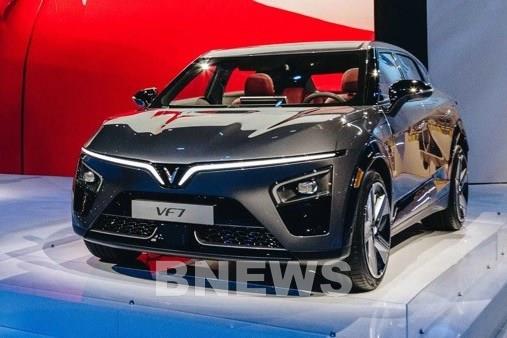 Điểm lại những dấu mốc của VF 7 - mẫu xe “chỉ chờ mở cọc là xuống tiền”