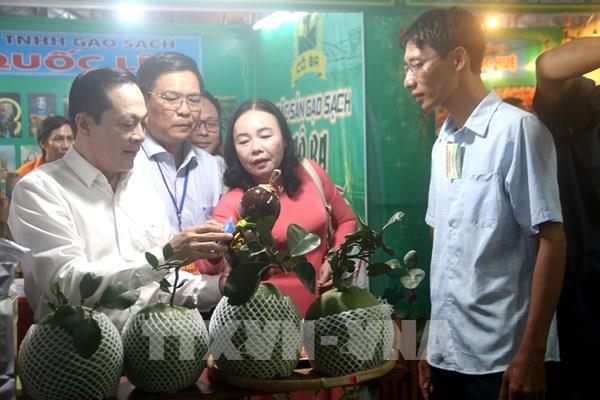 Trà Vinh 300 gian hàng tham gia hội chợ mua sắm cho lễ hội Ok Om Bok