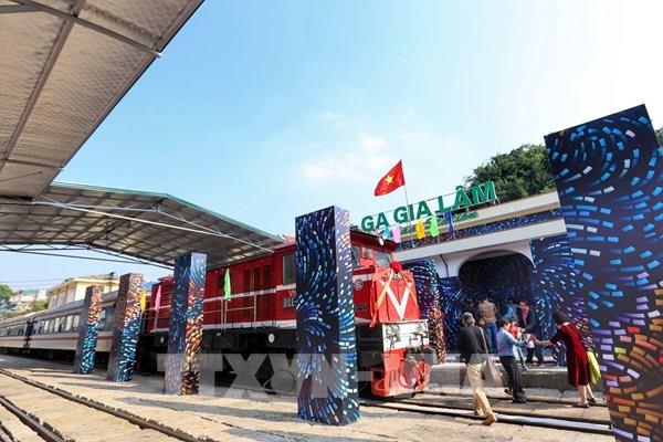 Trải nghiệm chuyến tàu "Hành trình di sản"