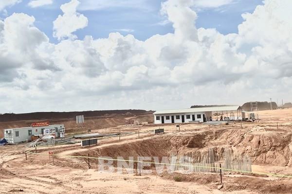 Giao công an xử lý tình trạng lấn chiếm đất tại sân bay Long Thành