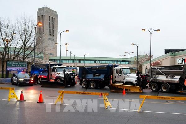 Canada không cho phép công dân nước ngoài xin giấy phép lao động tại cửa khẩu biên giới