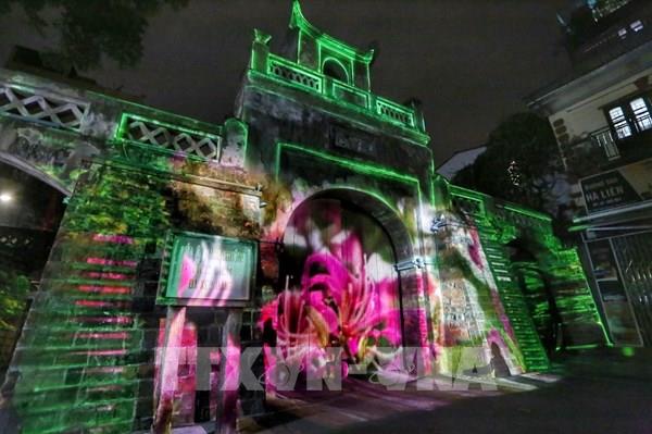 Đánh thức kinh tế đêm Hà Nội