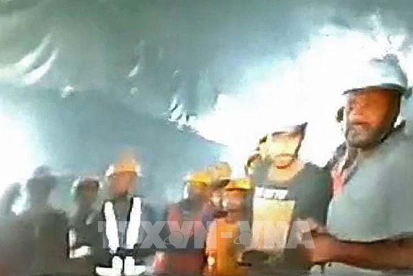 Vụ sập đường hầm ở Ấn Độ: Vẫn chưa thể đưa 41 công nhân ra ngoài sau 2 tuần mắc kẹt