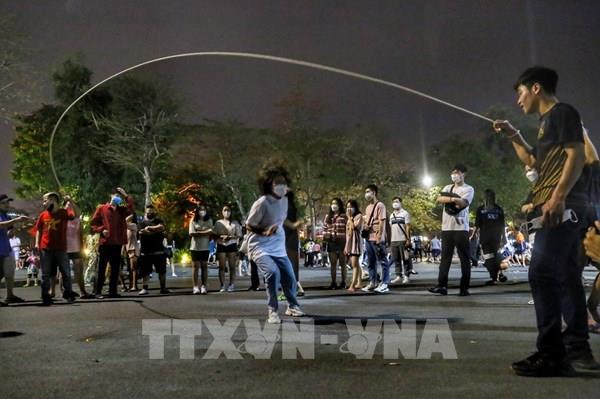 Không gian đi bộ hồ Hoàn Kiếm kéo dài từ ngày 26/4 đến hết 1/5