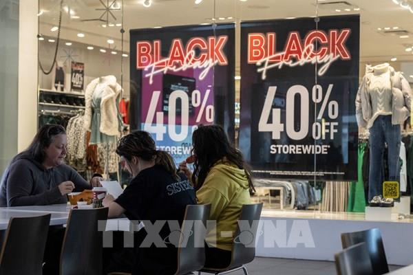 Doanh số bán hàng của Mỹ tăng 2,5% trong dịp Black Friday