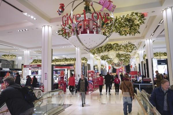 Các nhà bán lẻ tại Anh chật vật thu hút khách mua sắm dịp Black Friday