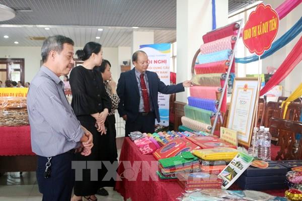 Hà Nam tăng kết nối chuỗi cung ứng cho các sản phẩm làng nghề