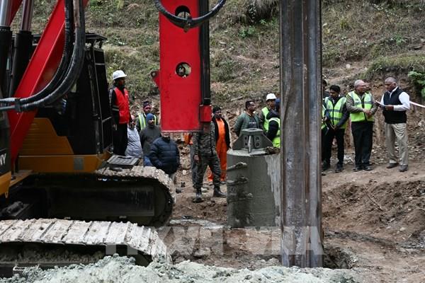 Vụ sập đường hầm ở Ấn Độ: Toàn bộ 41 người bị mắc kẹt đã được giải cứu