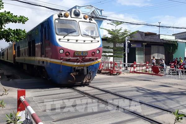 Chạy thêm 8 chuyến tàu phục vụ hành khách dịp Tết Nguyên đán 2024