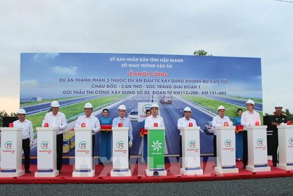 Hậu Giang khởi công gói thầu số 2 - Dự án đường bộ cao tốc Châu Đốc – Cần Thơ – Sóc Trăng