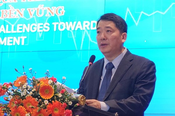 Đề xuất sáng kiến phát triển chính sách tài chính bền vững