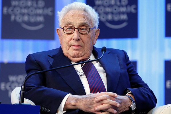 Cựu Ngoại trưởng Mỹ Henry Kissinger qua đời ở tuổi 100
